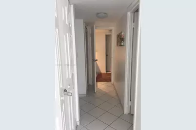 100 Bayview Dr #516, Sunny Isles Beach, FL 33160 - Photo 32