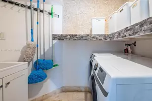 5186 NW 106th Ave, Doral, FL 33178 - Photo 18