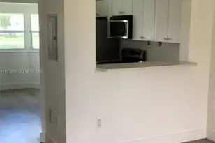 1270 SE 26th St, Homestead, FL 33035 - Photo 12