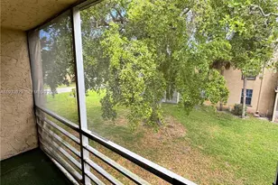 4241 NW 19th St, Lauderhill, FL 33313 - Photo 12