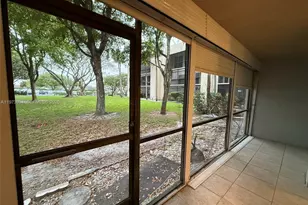 5220 Las Verdes Cir, Delray Beach, FL 33484 - Photo 10