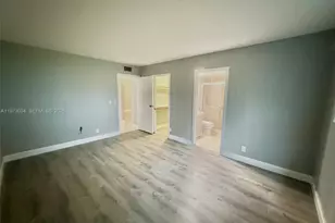 5220 Las Verdes Cir, Delray Beach, FL 33484 - Photo 14