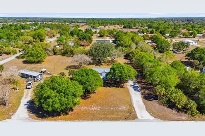 1446 Seminole Ave, Other City - In The State Of Florida, FL 33935 - Photo 4