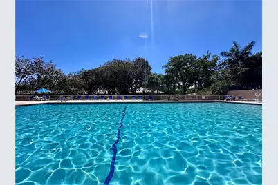 349 NW 94th Ter, Plantation, FL 33324 - Photo 14