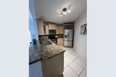 10229 NW 9th St Cir #213-2, Miami, FL 33172 - Photo 6