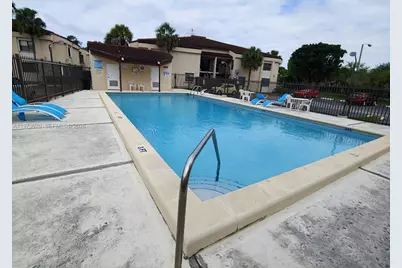 690 W Park Dr #2-204, Miami, FL 33172 - Photo 58