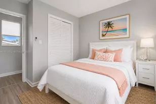 949 SE 10th Ct, Pompano Beach, FL 33060 - Photo 22