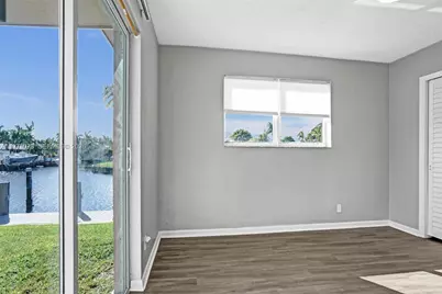 949 SE 10th Ct, Pompano Beach, FL 33060 - Photo 26