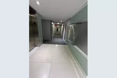 20301 W Country Club Dr #625, Aventura, FL 33180 - Photo 4