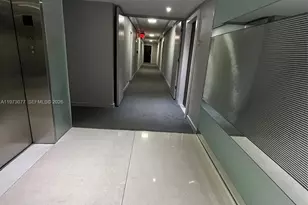 20301 W Country Club Dr, Aventura, FL 33180 - Photo 4