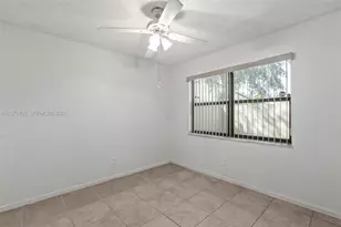 5356 Gate Lake Rd, Tamarac, FL 33319 - Photo 14