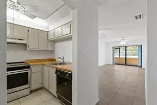 5356 Gate Lake Rd, Tamarac, FL 33319 - Photo 4