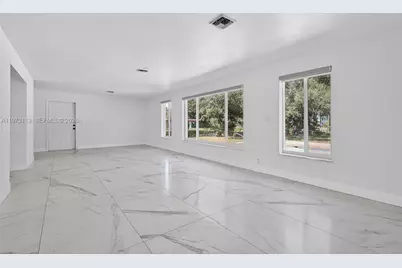 801 S Biscayne River Dr, Miami, FL 33169 - Photo 36