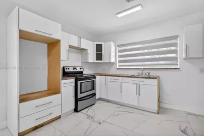 801 S Biscayne River Dr, Miami, FL 33169 - Photo 24