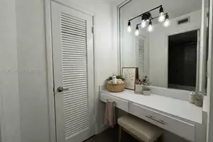 7450 Miami Lakes Dr, Miami Lakes, FL 33014 - Photo 6