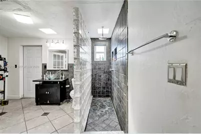 2462 Washington St, Hollywood, FL 33020 - Photo 24