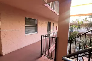 2851 Somerset Dr, Lauderdale Lakes, FL 33311 - Photo 32