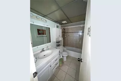 2851 Somerset Dr #417, Lauderdale Lakes, FL 33311 - Photo 18