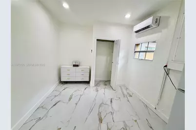 17802 SW 152nd Ct, Miami, FL 33187 - Photo 6