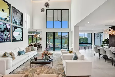 1572 NE 194th St, Miami, FL 33179 - Photo 12
