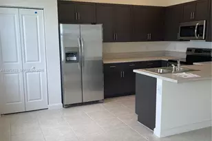 20564 NE 5th Pl, Miami, FL 33179 - Photo 8