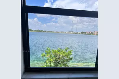 20564 NE 5th Pl, Miami, FL 33179 - Photo 24