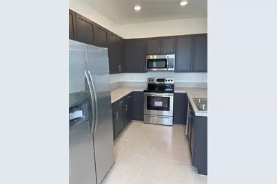 20564 NE 5th Pl, Miami, FL 33179 - Photo 2