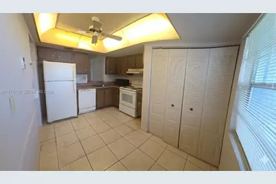 7680 NW 18th St #101, Margate, FL 33063 - Photo 4