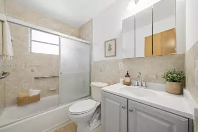 1781 SW 13th St, Miami, FL 33145 - Photo 6