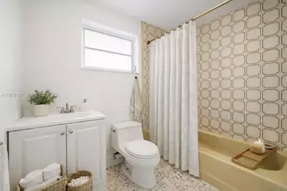 1781 SW 13th St, Miami, FL 33145 - Photo 8