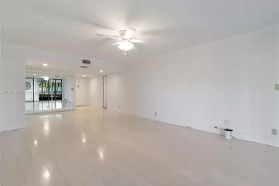 16401 Golf Club Rd #102, Weston, FL 33326 - Photo 6