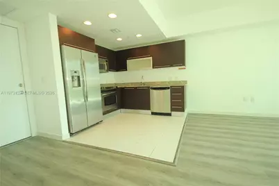 951 Brickell Ave #1409, Miami, FL 33131 - Photo 2