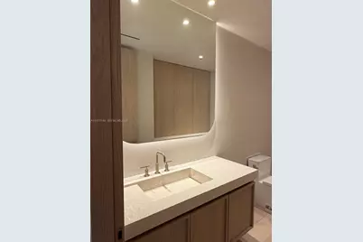 72 W Shore Dr W, Miami, FL 33133 - Photo 26