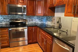 706 Gardens Dr, Pompano Beach, FL 33069 - Photo 4