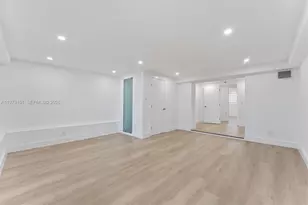 2548 Tortugas Ln, Fort Lauderdale, FL 33312 - Photo 20