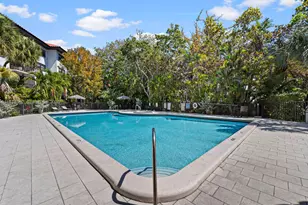 55 Ocean Ln Dr, Key Biscayne, FL 33149 - Photo 32