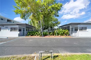 13390 NE 6th Ave, North Miami, FL 33161 - Photo 12