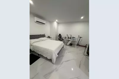 1801 NW 42nd St, Oakland Park, FL 33309 - Photo 32