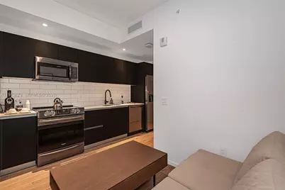 398 NE 5th St #4512, Miami, FL 33132 - Photo 16