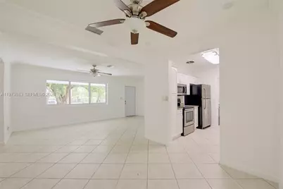 1791 NE 46th St, Oakland Park, FL 33334 - Photo 4