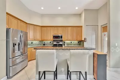 546 NW 118th Ter, Coral Springs, FL 33071 - Photo 18