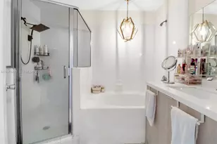 742 NE 90th St, Miami, FL 33138 - Photo 12