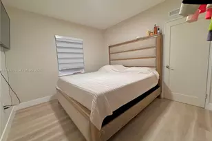 2341 NW 14th St, Miami, FL 33125 - Photo 8