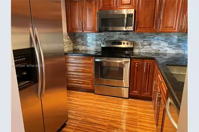 706 Gardens Dr #101, Pompano Beach, FL 33069 - Photo 1