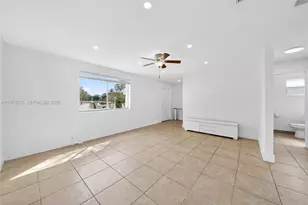 10274 SW 222nd St, Cutler Bay, FL 33190 - Photo 8