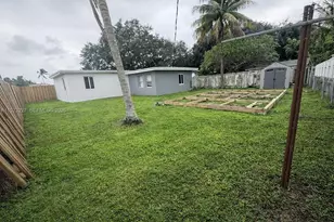6305 Hayes St, Hollywood, FL 33024 - Photo 12