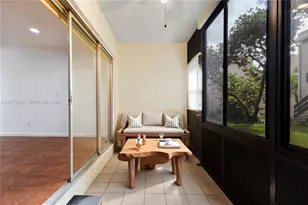 5216 NE 6th Ave, Oakland Park, FL 33334 - Photo 18