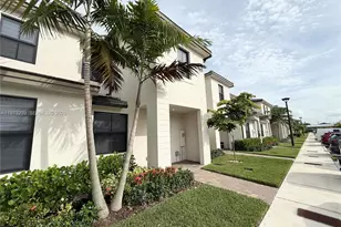 23465 SW 127th Pl, Homestead, FL 33032 - Photo 2