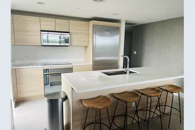 16385 Biscayne Blvd #421, North Miami Beach, FL 33160 - Photo 10