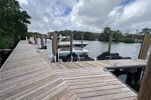 16385 Biscayne Blvd, North Miami Beach, FL 33160 - Photo 28